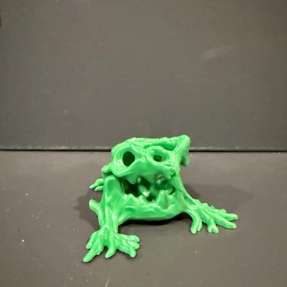 Green Monster Creature Skull Figurine‎ Miniature Toy Spooky Halloween